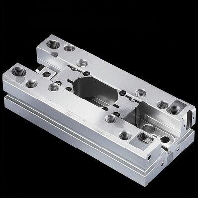 Wtrysk tworzyw sztucznych, formy metalowe, kucie, typ gwintu D, przeznaczone do komponentów w przemyśle lotniczym, motoryzacyjnym i ciężkich maszynach