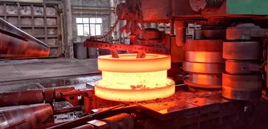 Kucie swobodne 1500 mm SAE1045 SAE4340 Pierścienie z walcowanej rury stalowej