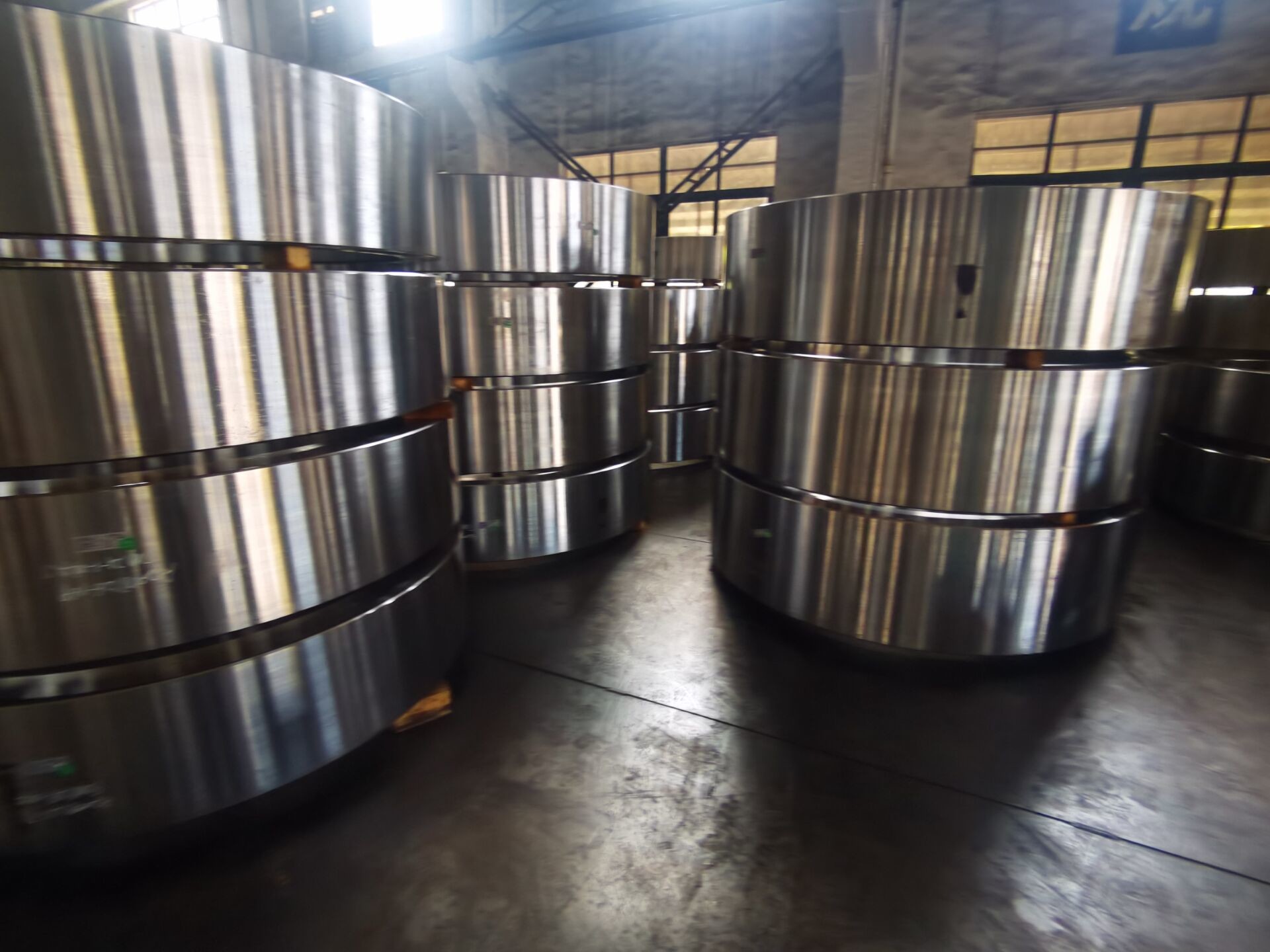 Grubość 250 mm pierścienie kuwane obróbka cieplna QT przeznaczone do elektrowni i urządzeń sektora energetycznego wymagających komponentów